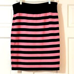 ESCADA Pink and Black Striped Skirt 100% Wool Size 42 in Excellent Condition